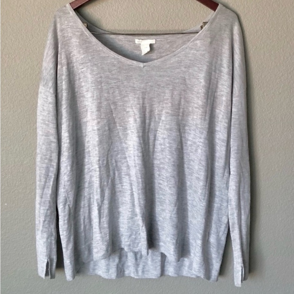 H&M Light Gray V-Neck Sweater